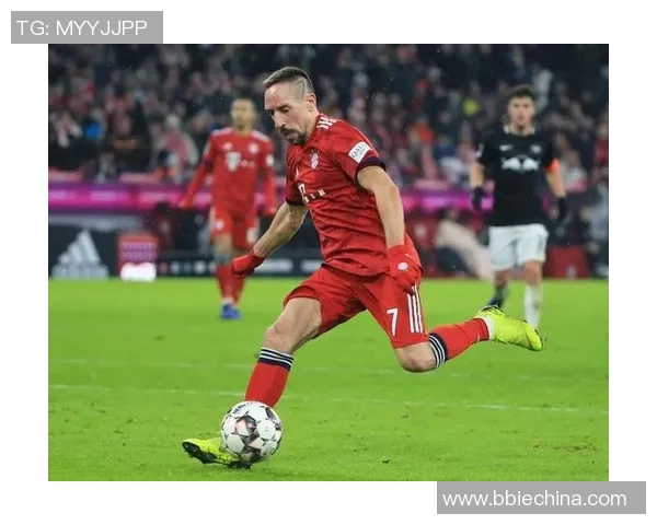 奎维利与图尔的精彩对决揭示法乙联赛的激烈竞争与球队实力较量